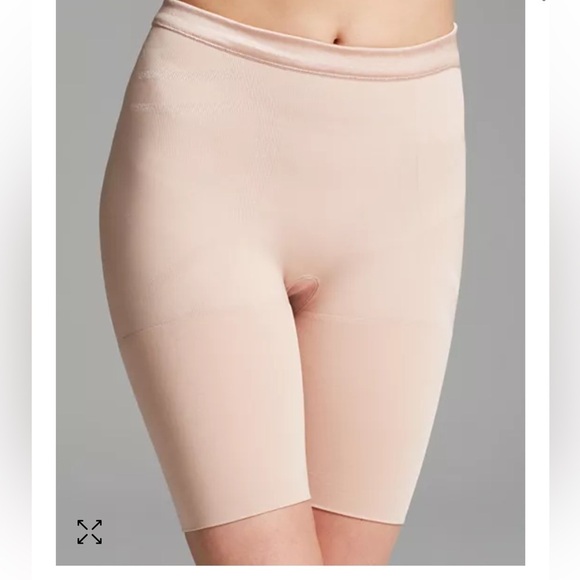 Spanx Shapewear - Slimmer and Shine Mid-Thigh #2324 black small NWT - Picture 3 of 4